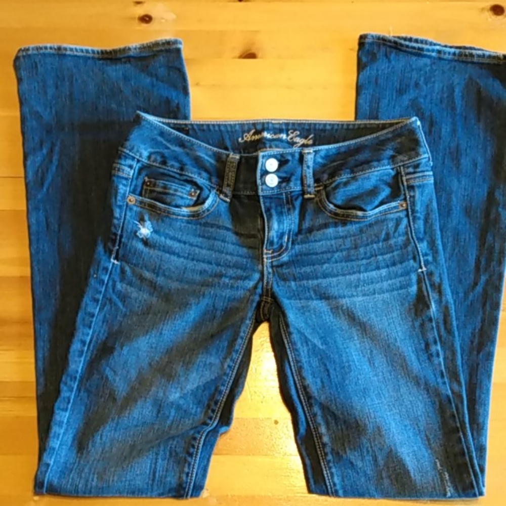 American Eagle Women's Stretched Jeans Size 2
